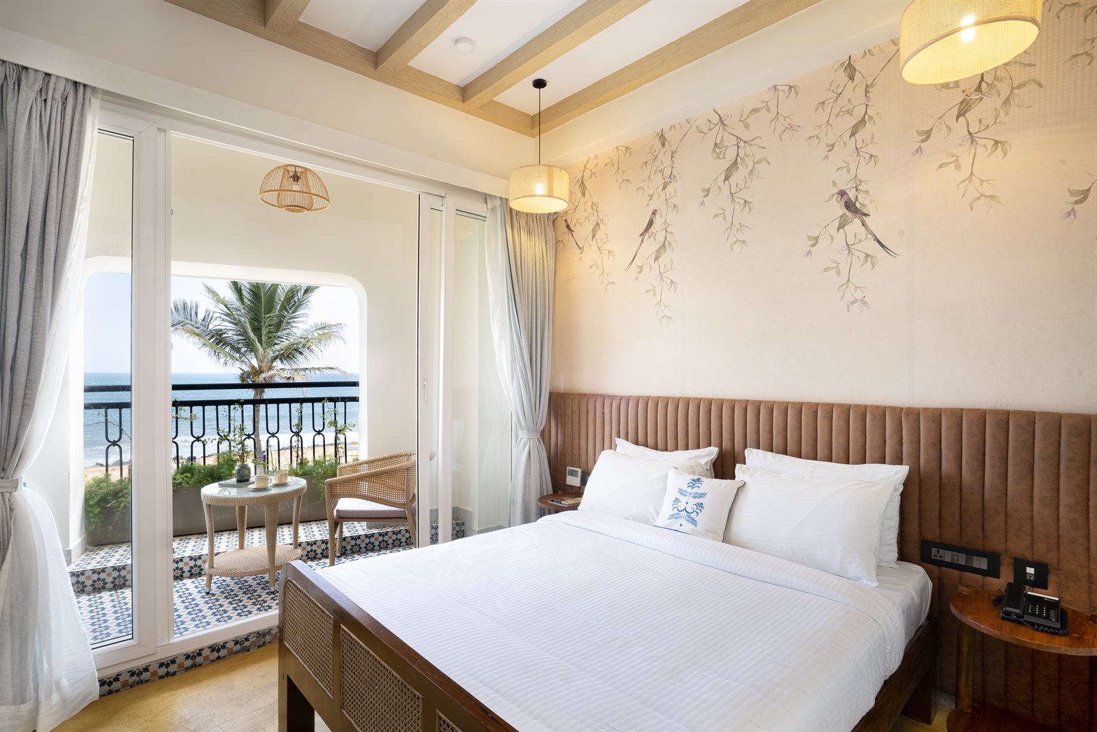 Sea Side Stays Rockbeach